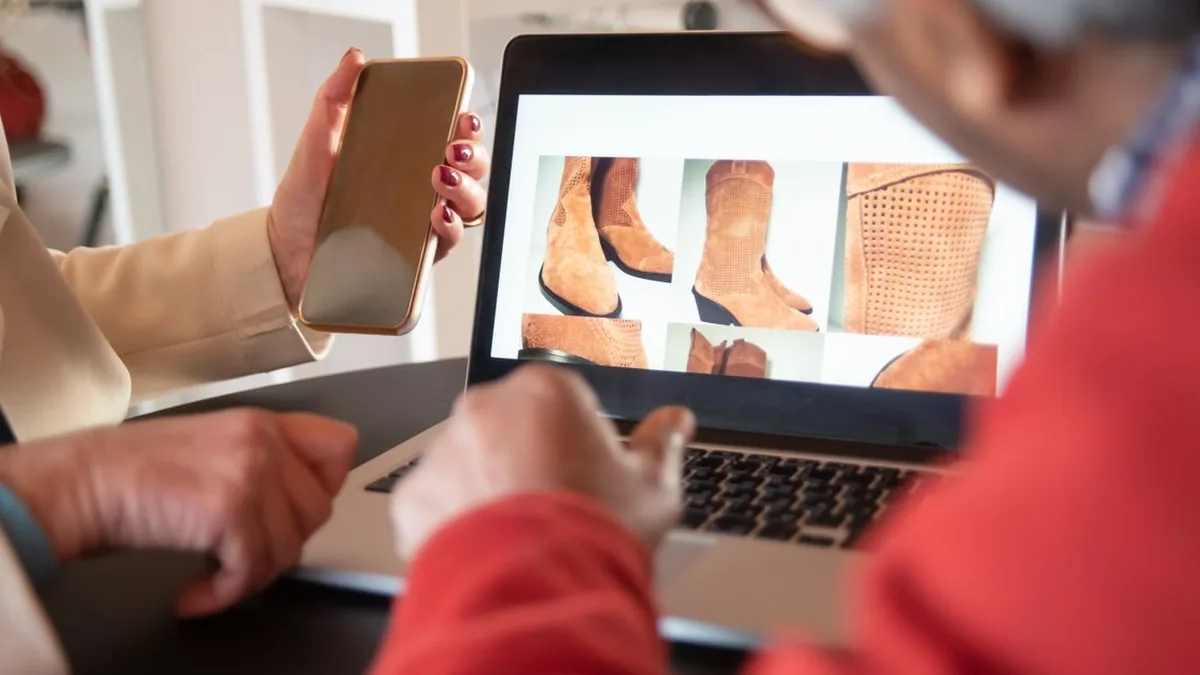 An ecommerce marketer reviewing personalized product recommendations and customer purchase behavior (Photo by Kampus Production, Pexels)