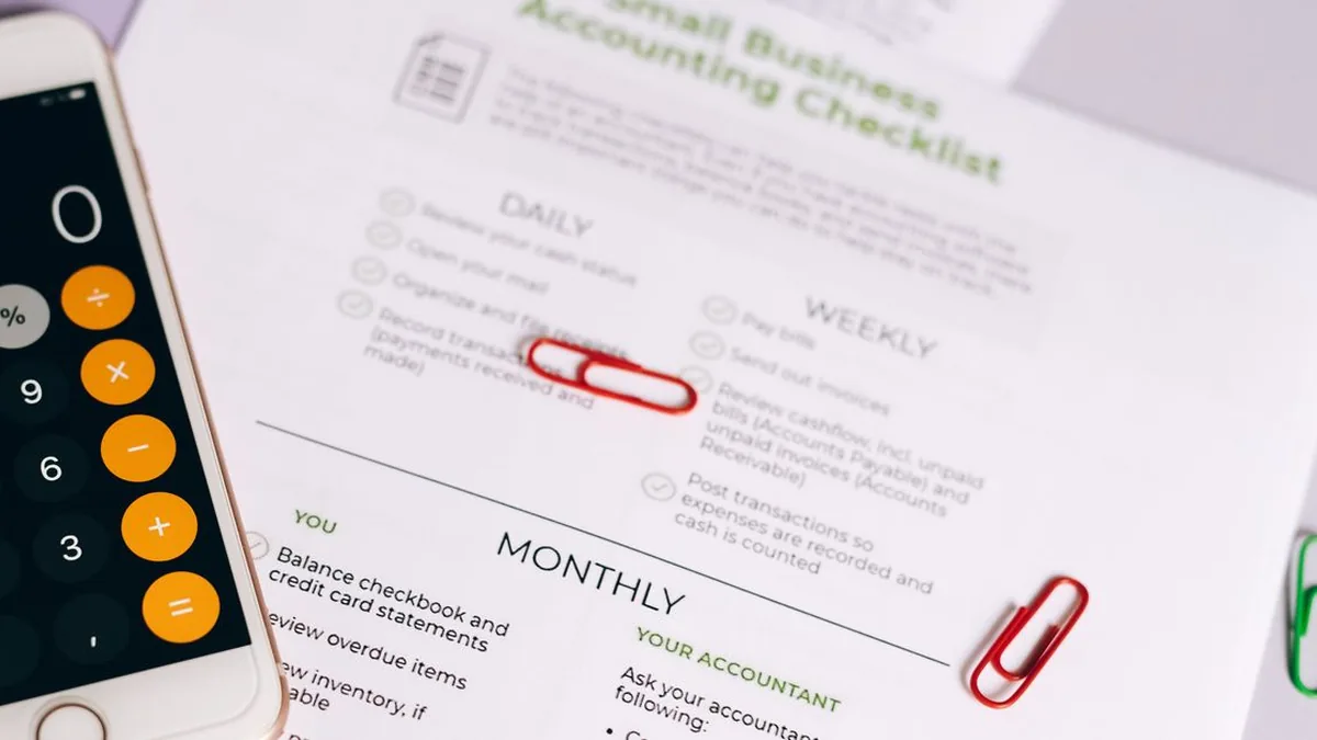 An accounts-payable team reviewing invoices and payment schedules together (Photo by Leeloo The First, Pexels)